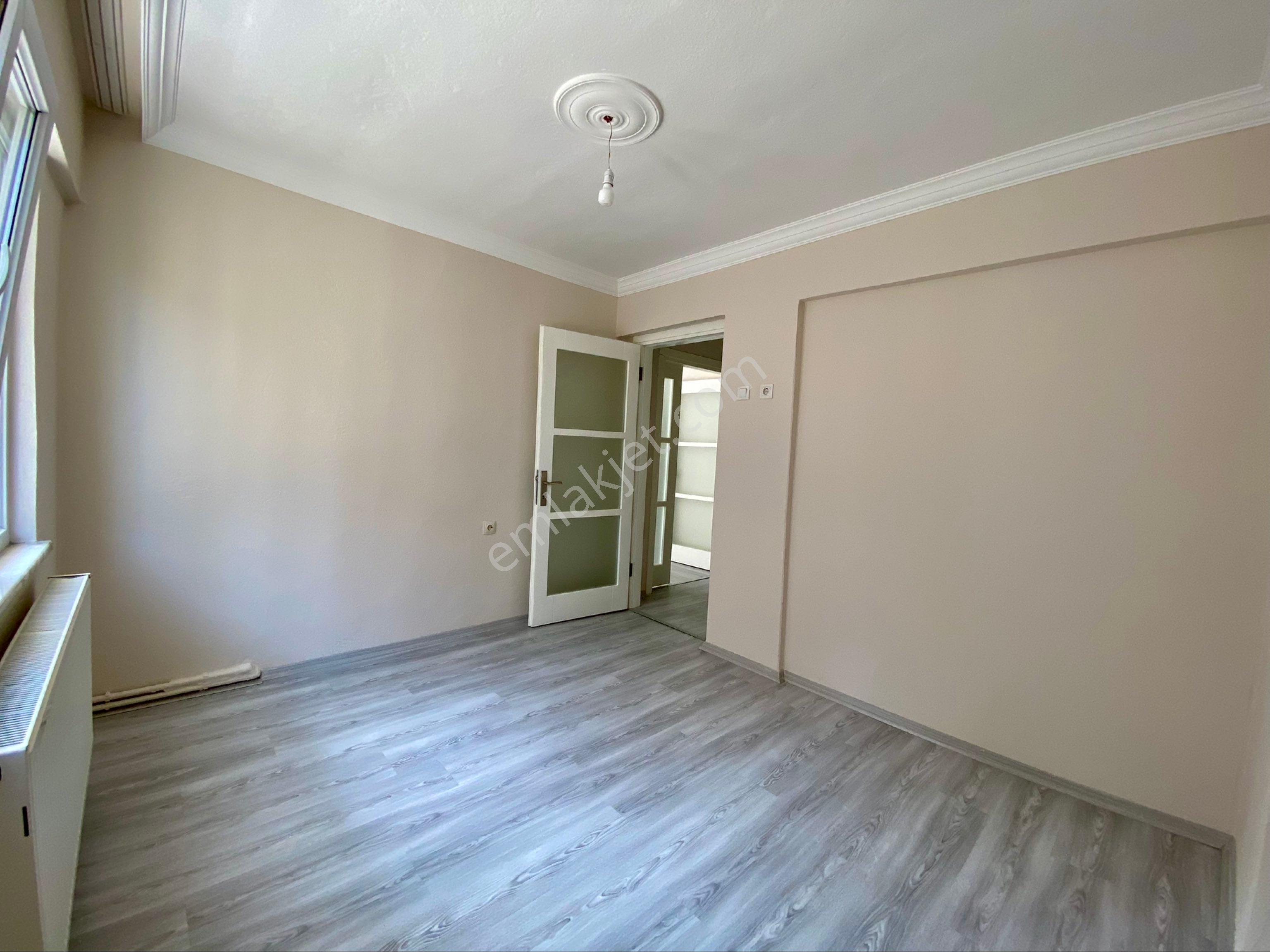 Eab’den Aydın Satılık 2+1 Geniş 120 M2 3.kat Kurtuluş Mah. İçi Sıfır Yapılı Doğalgazlı Daire - Görsel 9