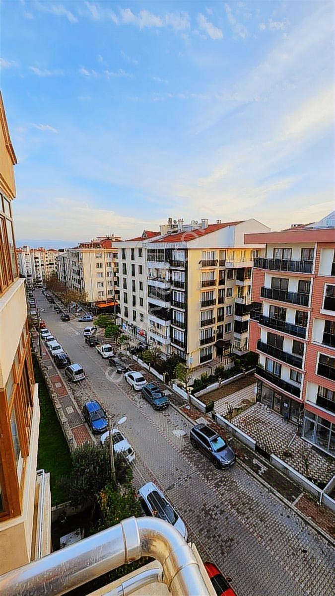 Önü Açık Güney Cepheli 3 +1 Daire 2 Balkonlu - Görsel 14