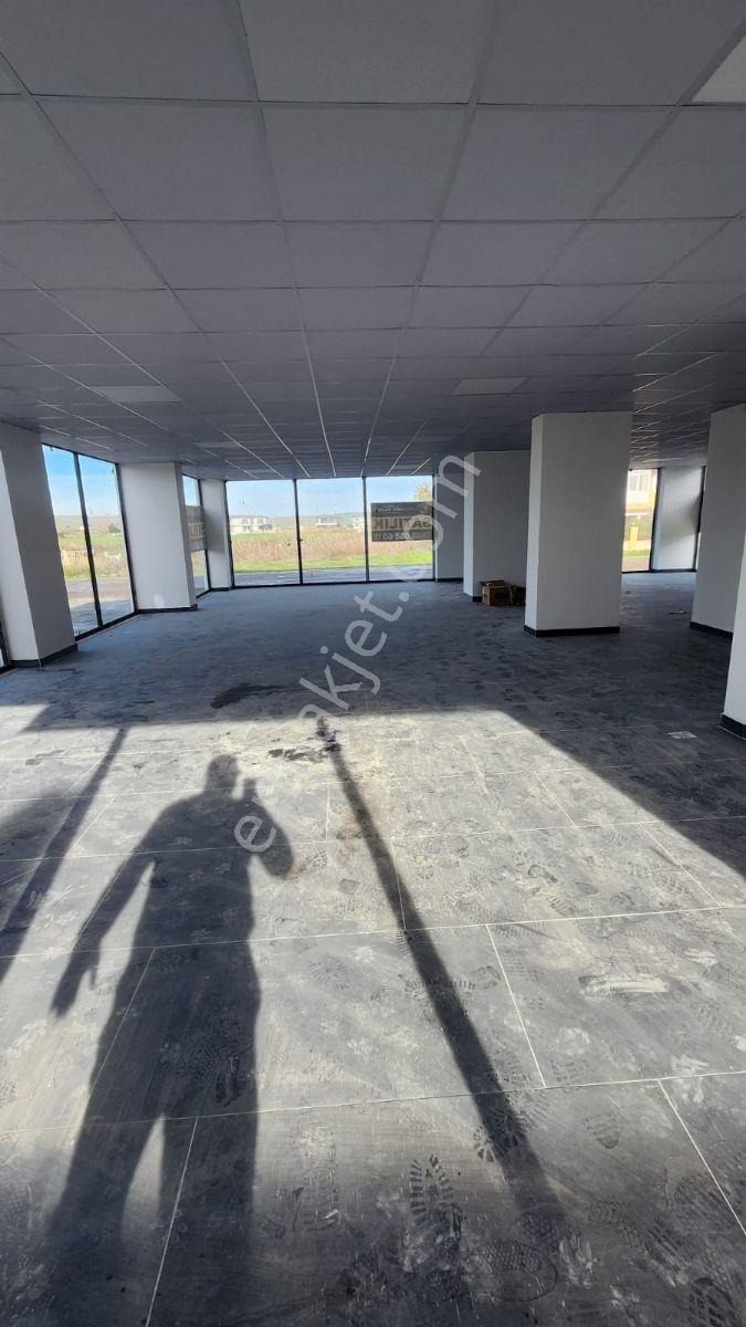 760 Metre Kare Kurumsalların Aradığı Cadde Üzerinde Dükkan - Görsel 4