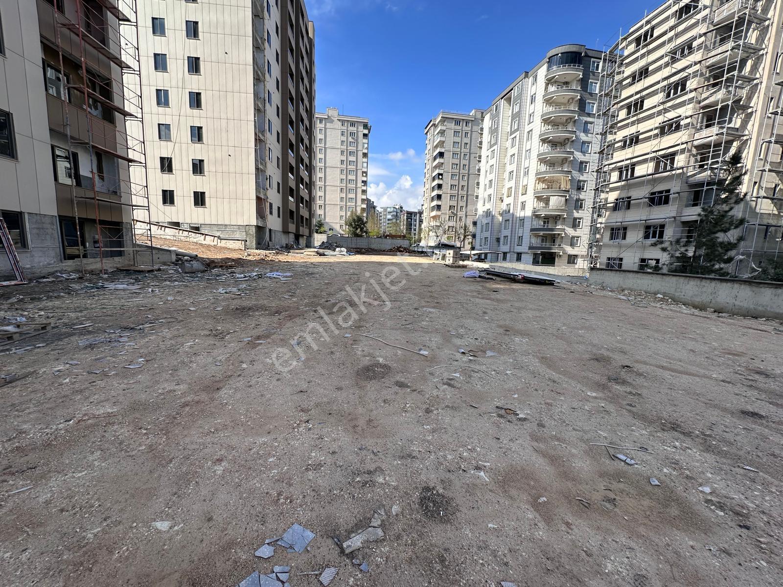 Akev Gayrimenkul'den Kköprü Akpiyar'da Sitede 1+1 Ara Kat Daire - Görsel 14