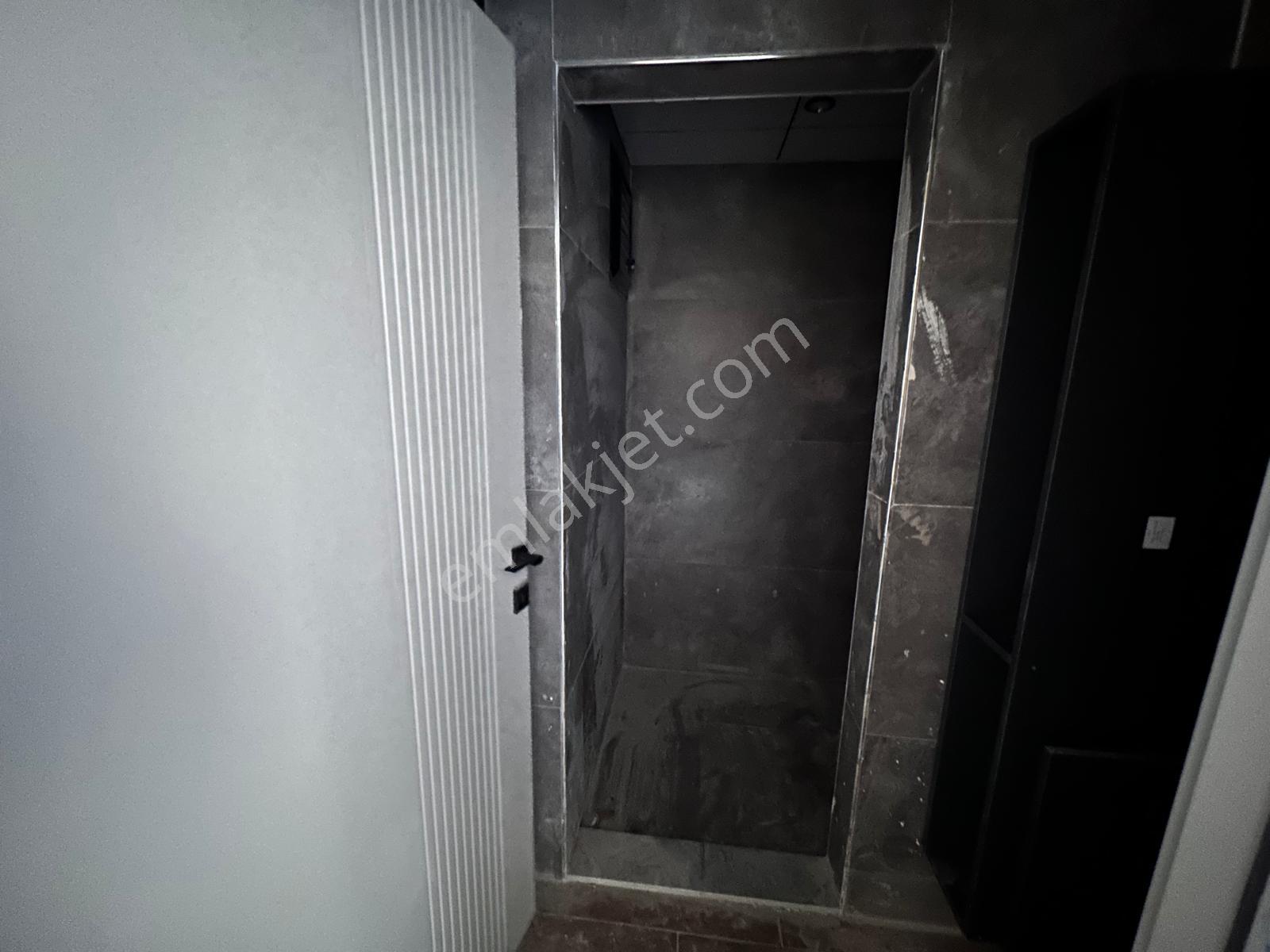 Akev Gayrimenkul'den Kköprü Akpiyar'da Sitede 1+1 Ara Kat Daire - Görsel 9