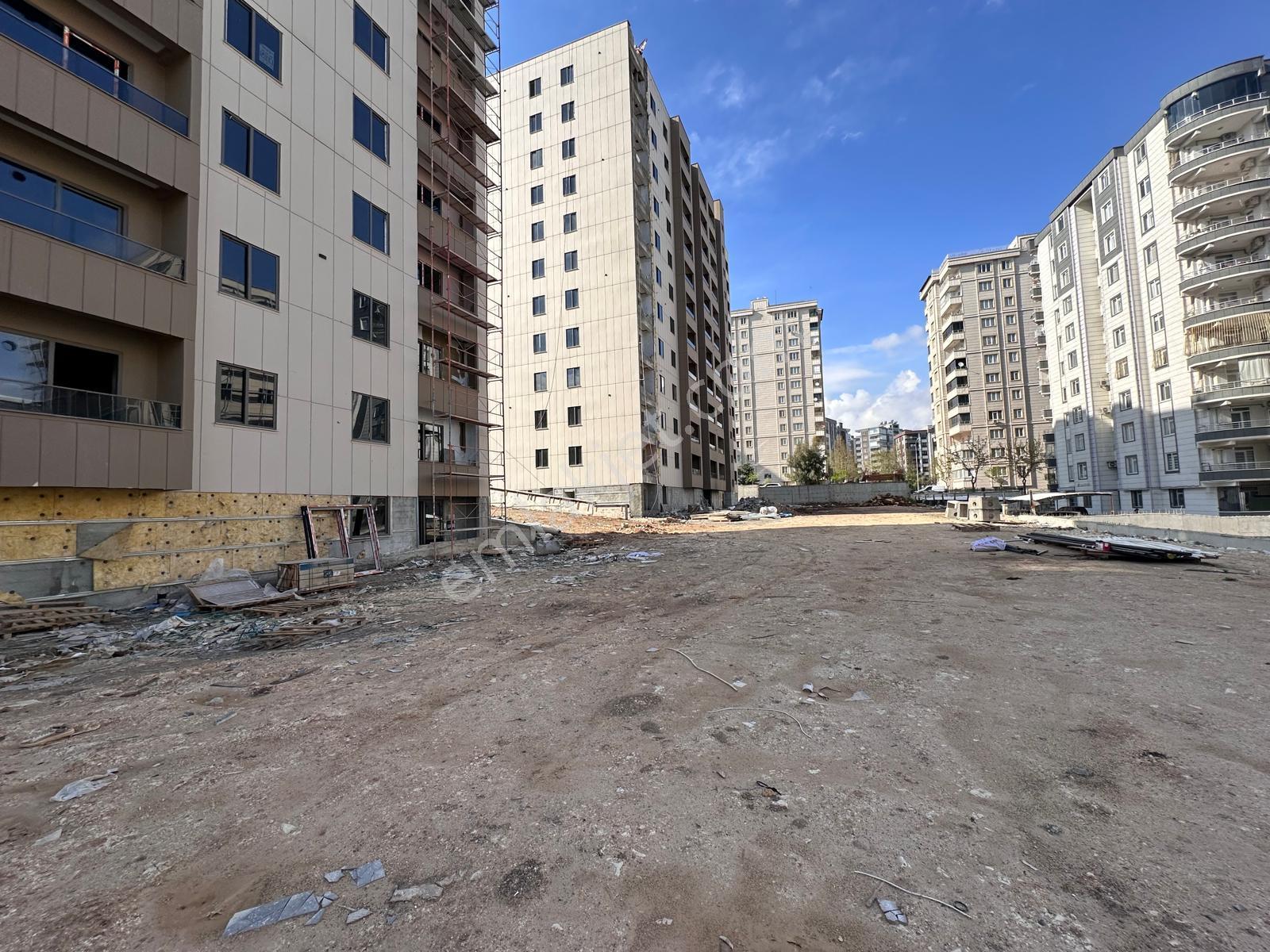 Akev Gayrimenkul'den Kköprü Akpiyar'da Sitede 1+1 Ara Kat Daire - Görsel 18