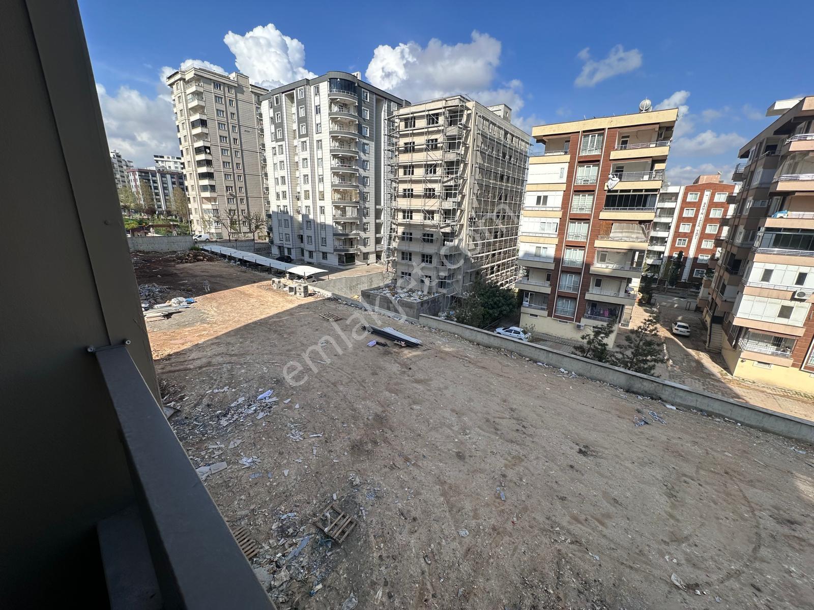 Akev Gayrimenkul'den Kköprü Akpiyar'da Sitede 1+1 Ara Kat Daire - Görsel 12