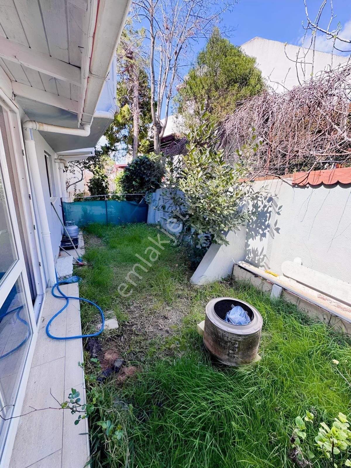 Güneyli Köyü Öğretmenler Sitesinde Satılık 4+2 Villa - Görsel 13