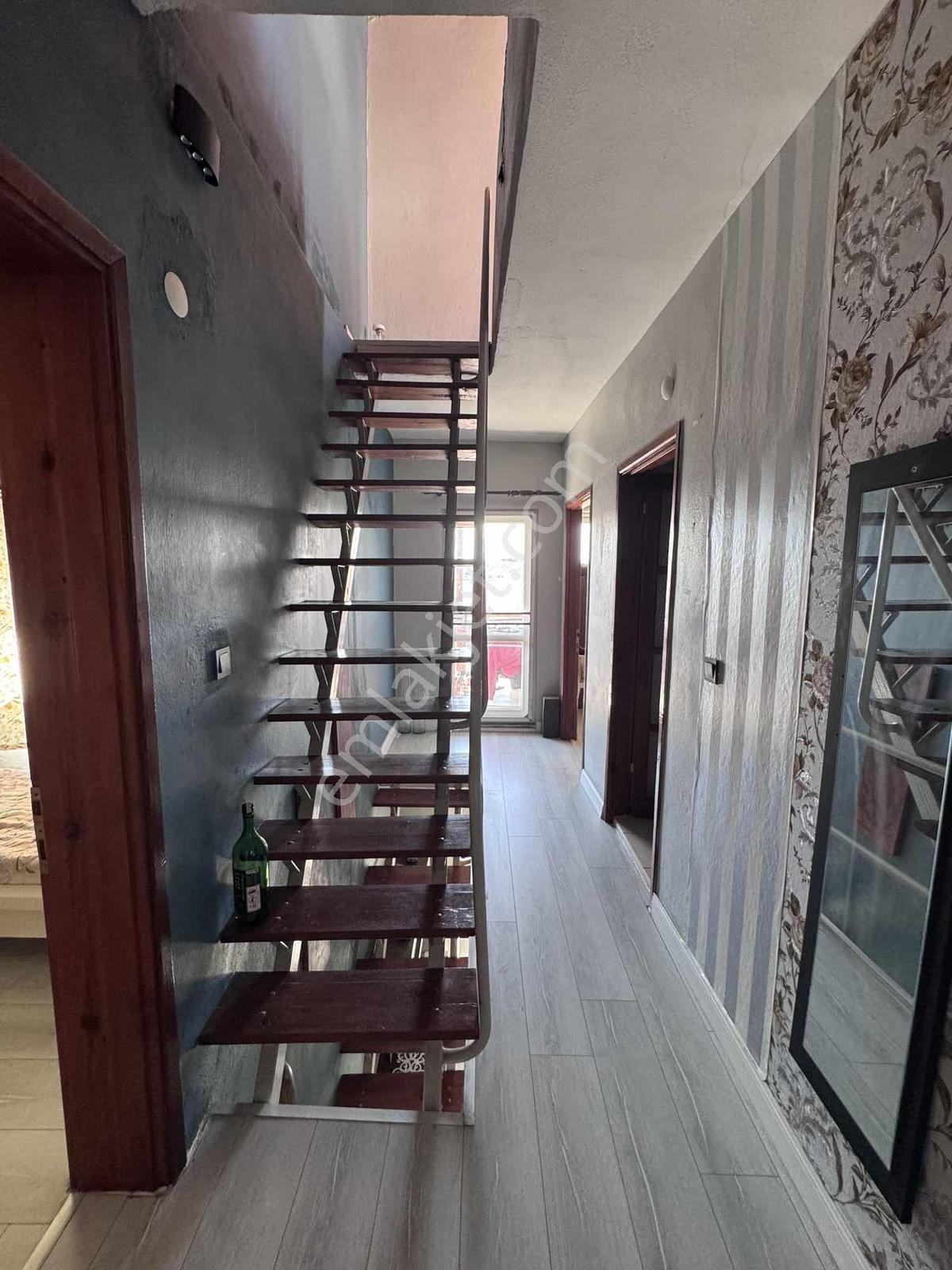 Güneyli Köyü Öğretmenler Sitesinde Satılık 4+2 Villa - Görsel 25