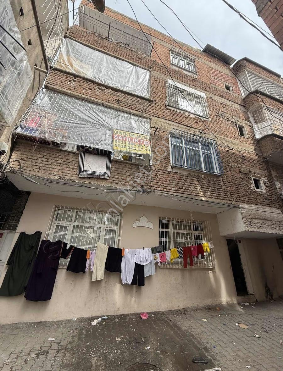 Güven Emlaktan Satılık 2+1 Daire