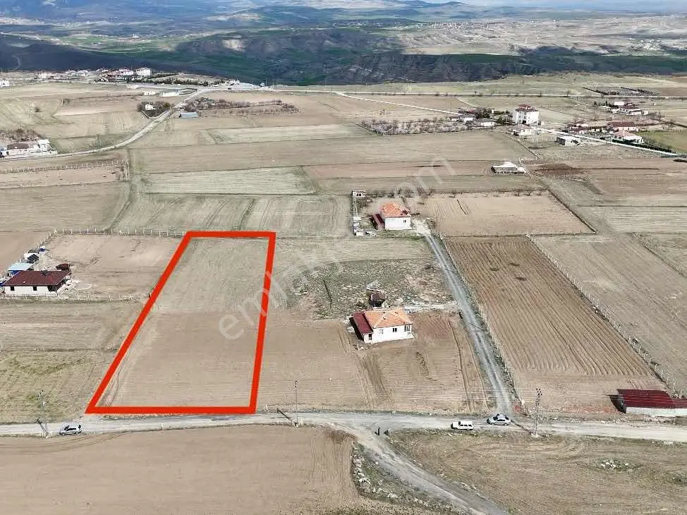Duru Team - Çevril' De 4.819 M² Yol Kenarında Yatırımlık Arsa !!