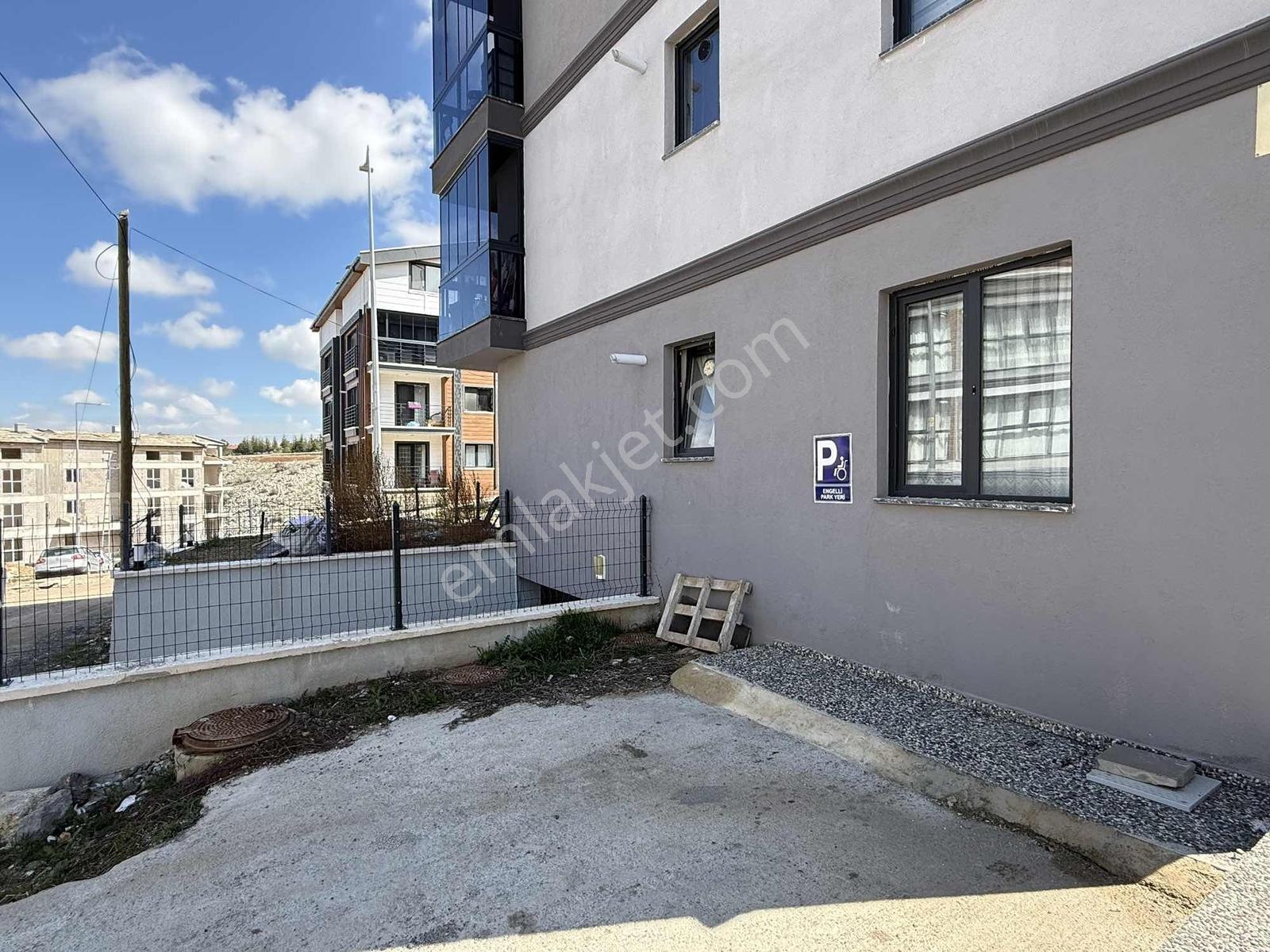 "alaçatı'dan" İncek'te Vadi Manzaralı Yerden Isıtma 2+1 Kiralık! - Görsel 38