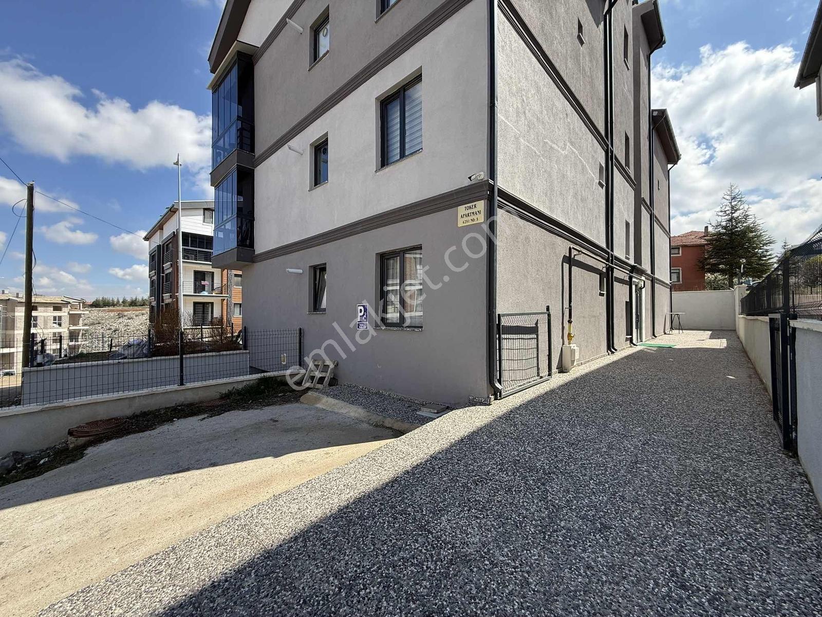 "alaçatı'dan" İncek'te Vadi Manzaralı Yerden Isıtma 2+1 Kiralık! - Görsel 29