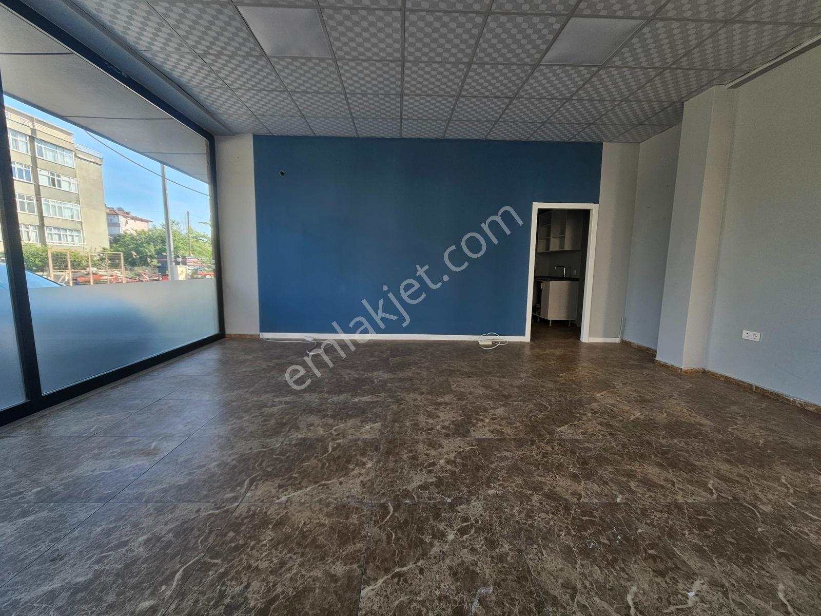 Altınova Mah. Pazar Yerine Yakın 50 M2 Köşe Dükkan - Görsel 7