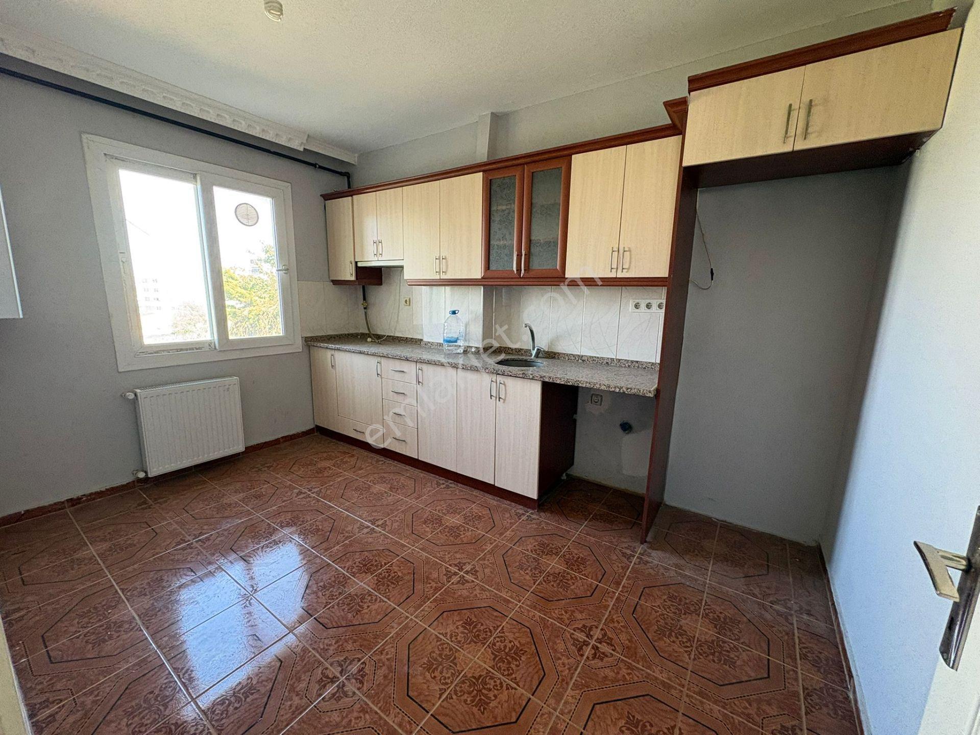Örnekkenttde Ön Cephe 2+1 Kapalı Mutfak Satılık Daire - Görsel 16