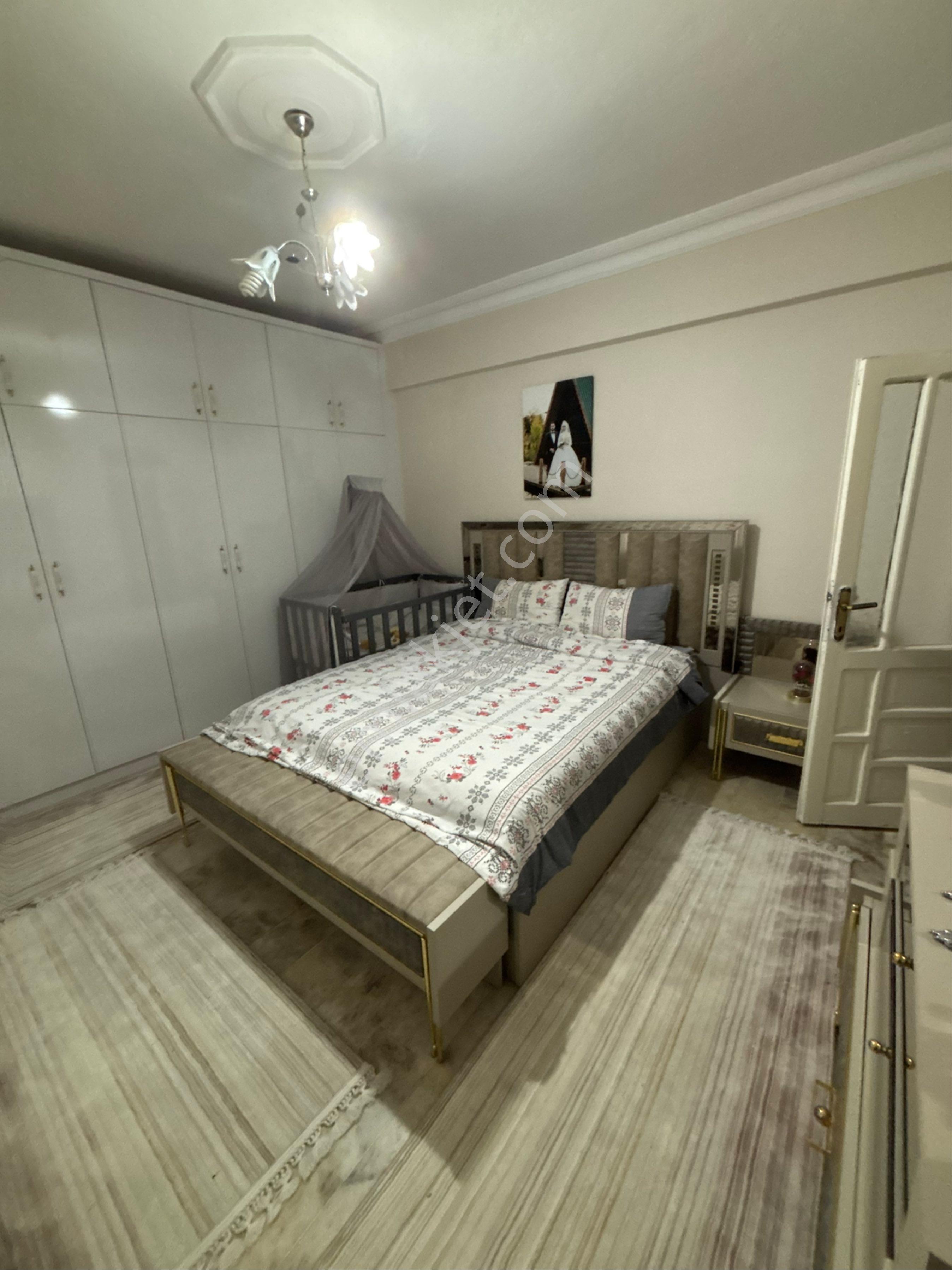 Evimiz Hamidiye Mahallesinde 4+1 250 Metrekare **acil Satılıktır**doğalgazlıdır. - Görsel 21