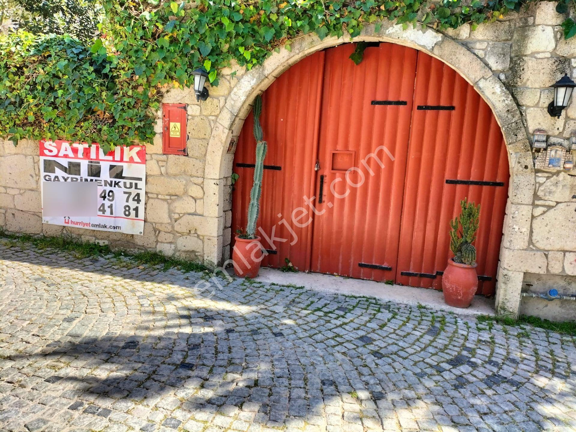 Kapari Bahçe Arkası Ticari Değeri Yüksek Taş Ev - Görsel 33