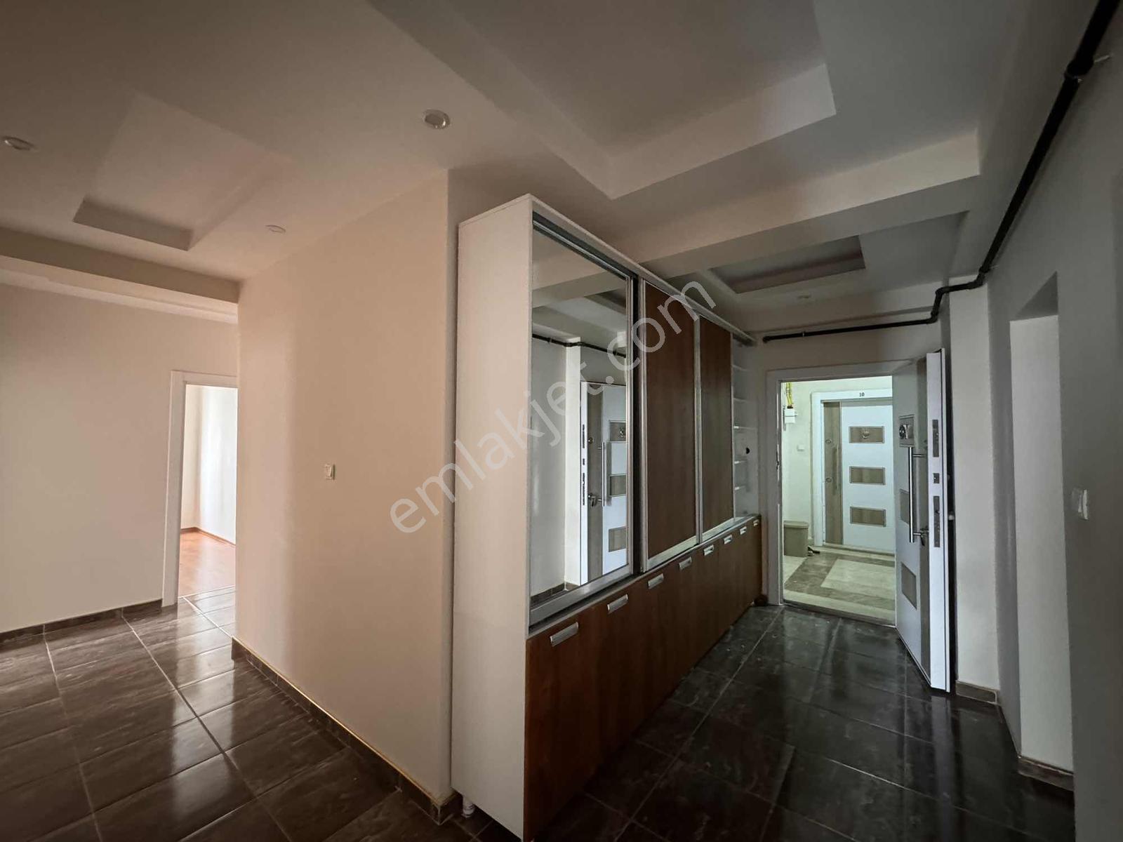 Azk'den Kendini Sevenlere Merkezi Lokasyonda Kiralık 2+1 Daire - Görsel 31