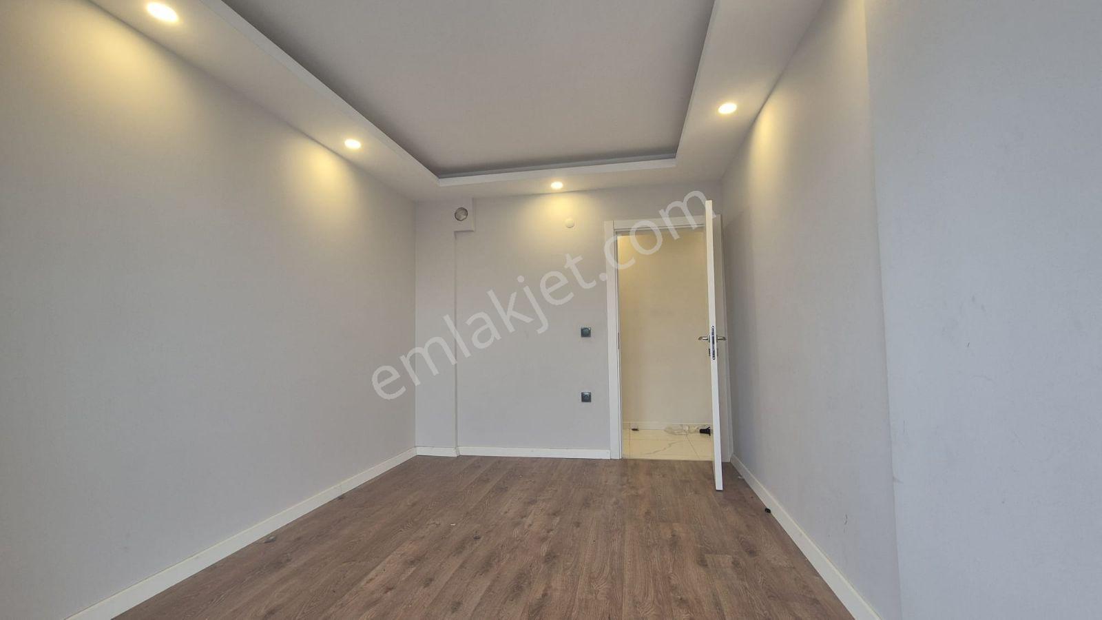Havuzlu Site İcerisinde 2+1 Lüks Doğalgazlı Satılık Daire - Görsel 17