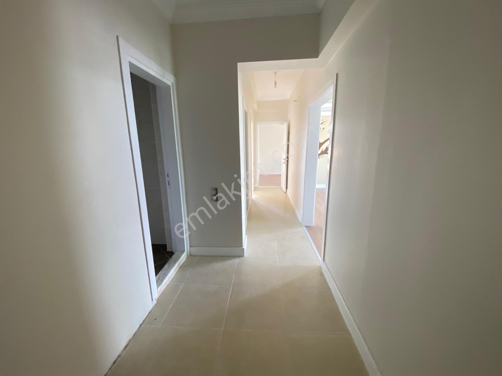 Bulut Emlak'tan Koruparkta Kiralık Temiz 2+1 Daire - Görsel 7