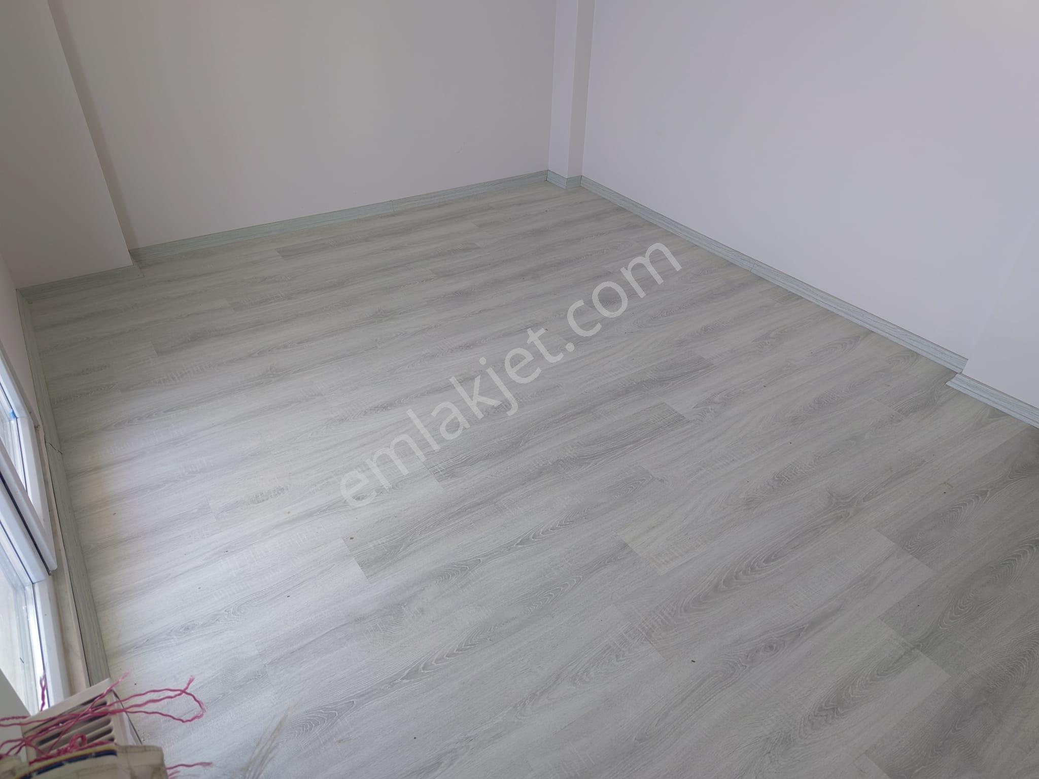 Büşra Gayrimenkulden Satılık Sıfır Daire 2+1 Kat 1 90m2 İskanlı