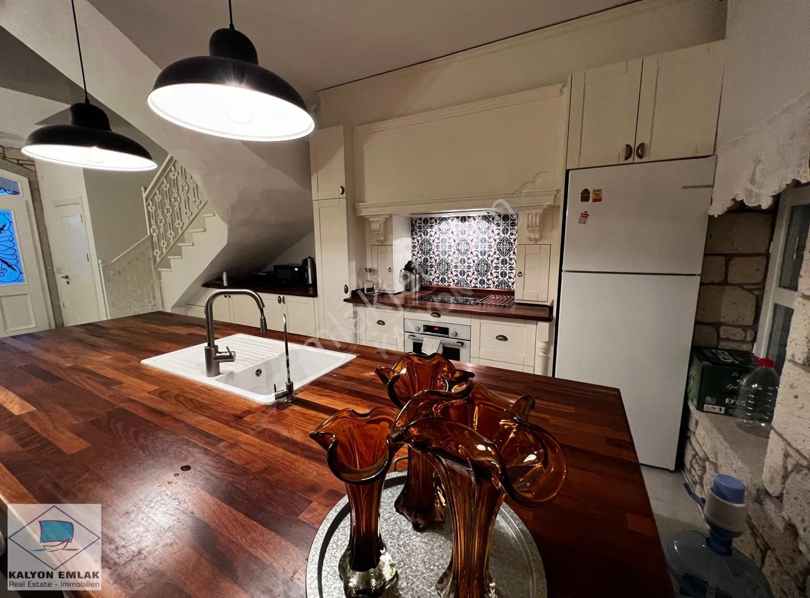 Alaçatı Merkezde 3 Oda 3 Banyo Müstakil Havuzlu Klimalı Villa - Görsel 5