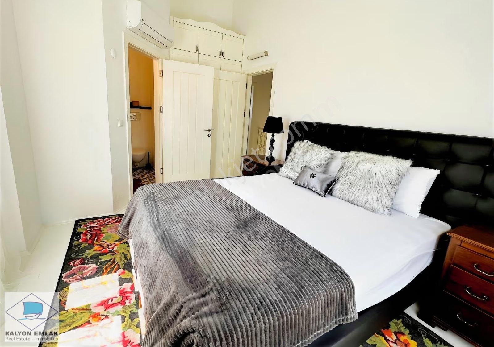 Alaçatı Merkezde 3 Oda 3 Banyo Müstakil Havuzlu Klimalı Villa - Görsel 9