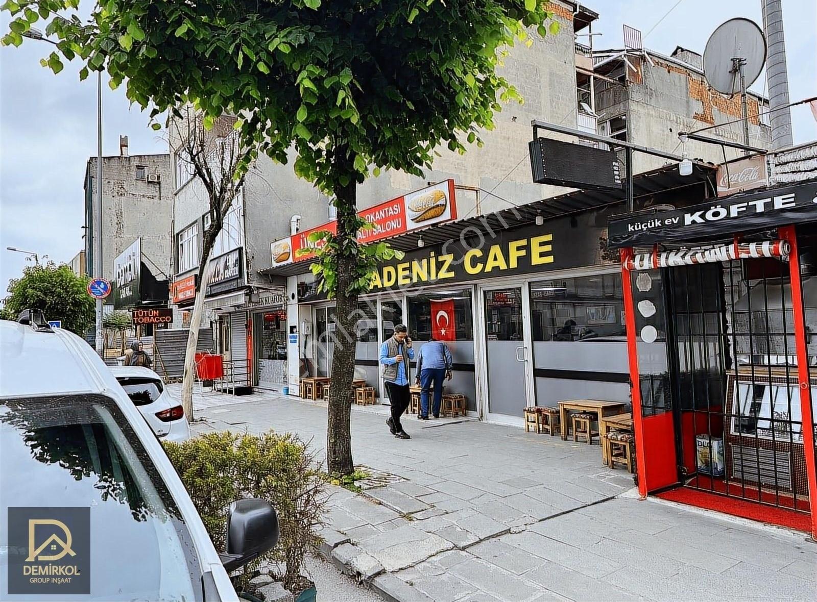 Yenibosna Yıldırım Beyazıt Cadde Üzeri 193 M2 Satılık Arsa - Görsel 2