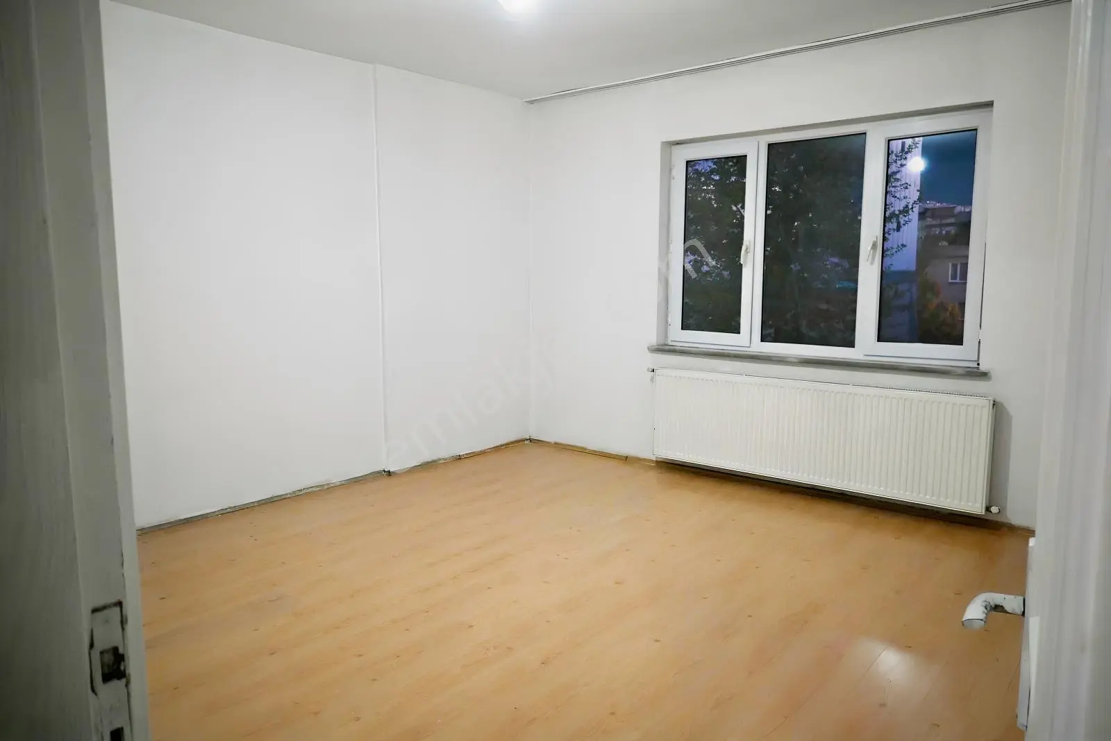 Bm Real Estate Arabayatağı'nda Kiralık 3+1 Daire