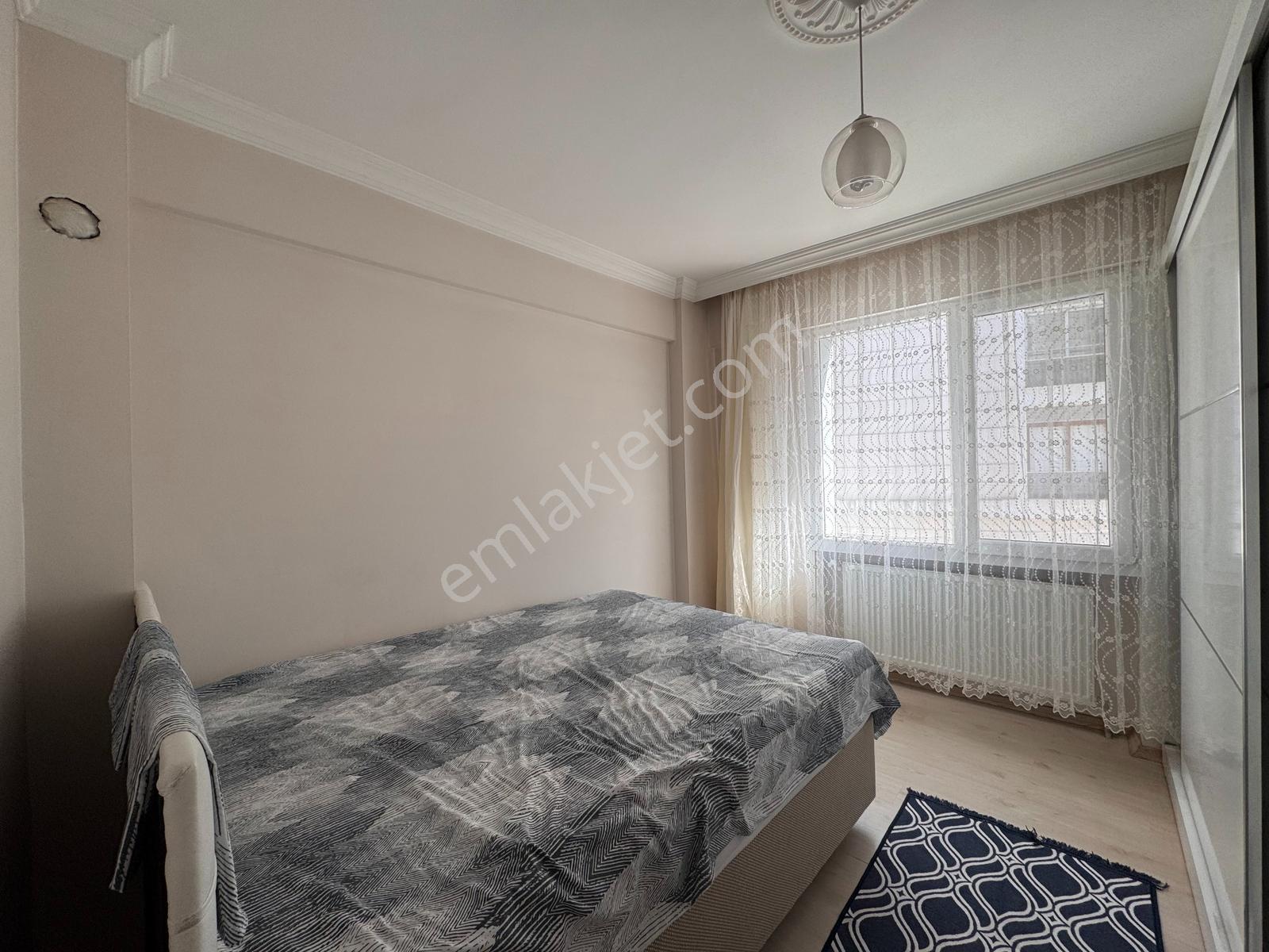 Cumhuriyet Mah.de Kiralık Ayrı Mutfaklı-doğalgazlı 1+1 Daire - Görsel 5