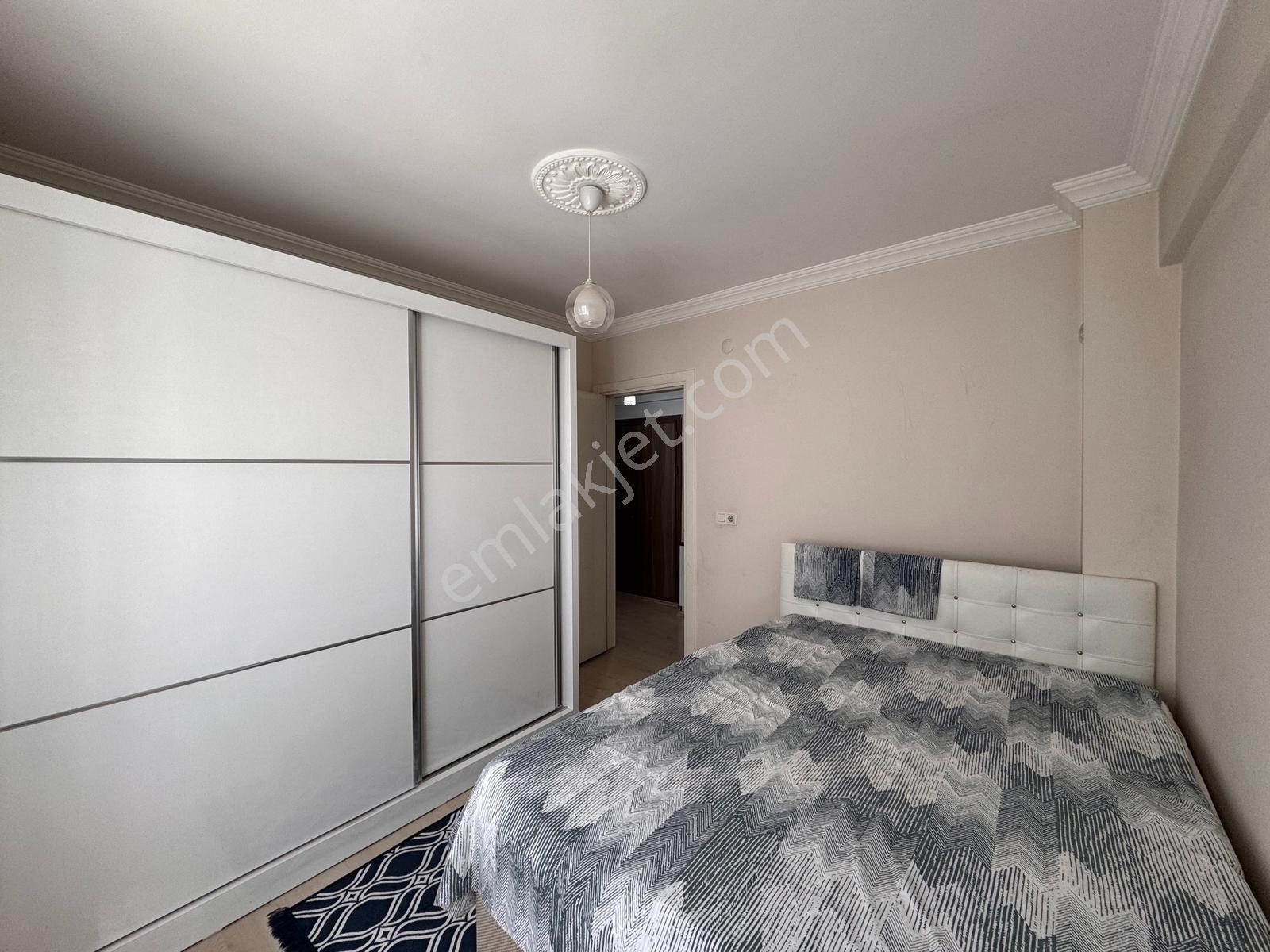 Cumhuriyet Mah.de Kiralık Ayrı Mutfaklı-doğalgazlı 1+1 Daire - Görsel 4