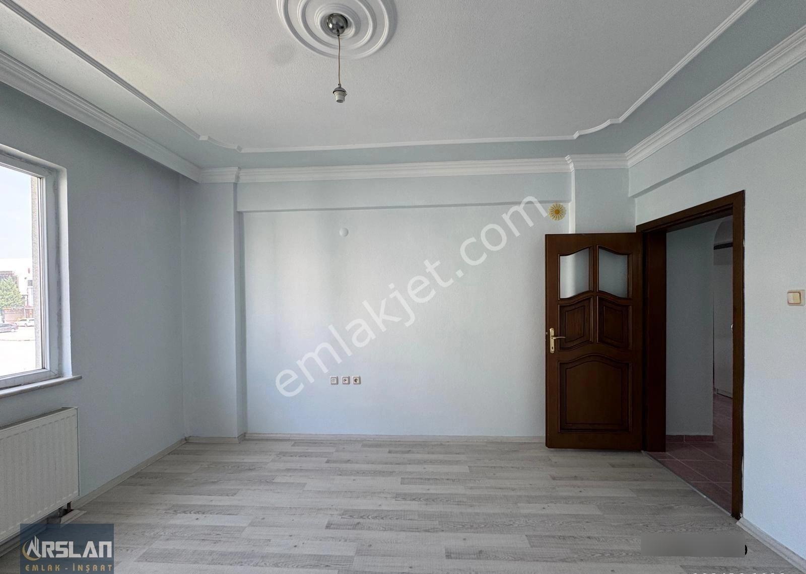 İnegöl Esentepe Mah,145m2, 3+1, 5.kat, Reyhan Site,satılık Daire - Görsel 2