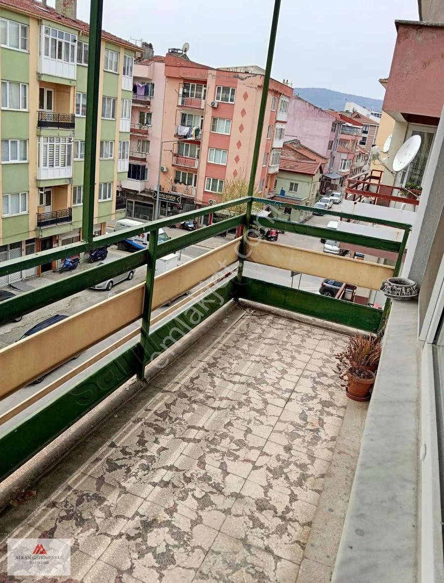 Koray Lisesi Ve Çarşıya Pazara Markete Yakın Kombili 2+1 Daire - Görsel 8