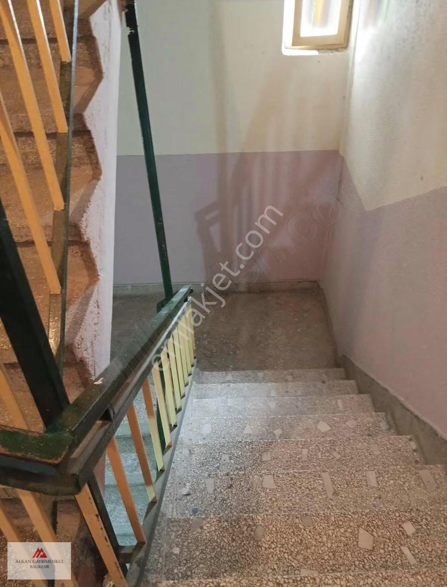 Koray Lisesi Ve Çarşıya Pazara Markete Yakın Kombili 2+1 Daire - Görsel 16