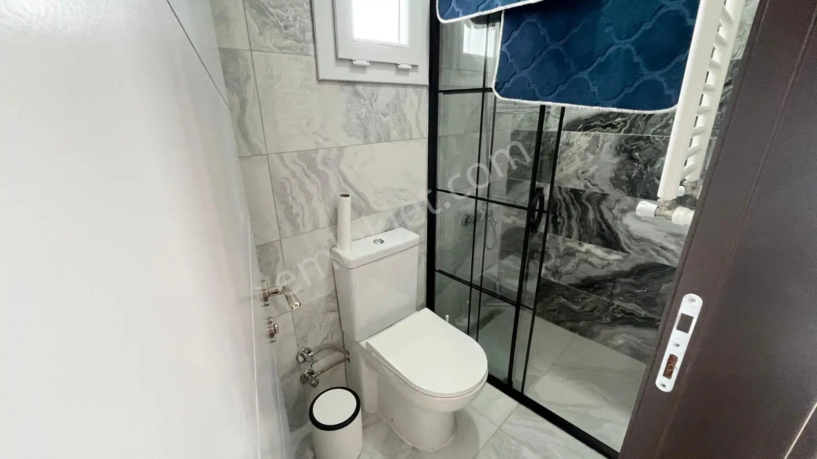Yeniçiftlik'te Havuzlu Ful Eşyalı Şarkköşeli Müstakil Lüks Villa - Görsel 32