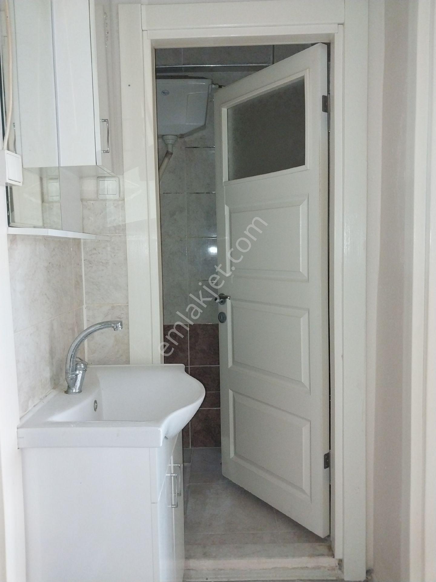 Balılkesir Çarşı Merkezde 2 Oda 1 Salon 90 M2 Kombili Ve Klimalı Uygun Fiyata Kiralık Daire. - Görsel 12