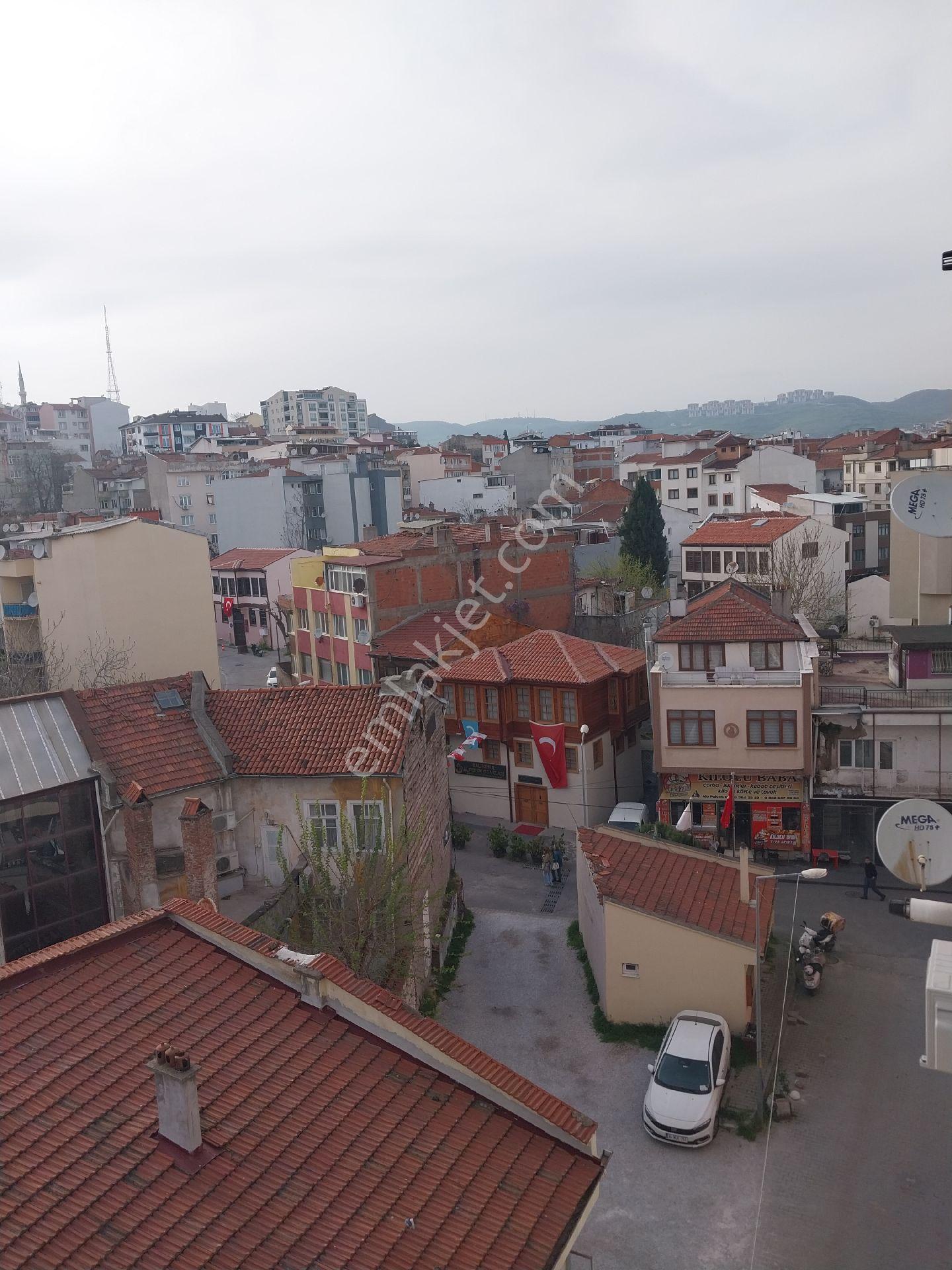 Balılkesir Çarşı Merkezde 2 Oda 1 Salon 90 M2 Kombili Ve Klimalı Uygun Fiyata Kiralık Daire. - Görsel 19