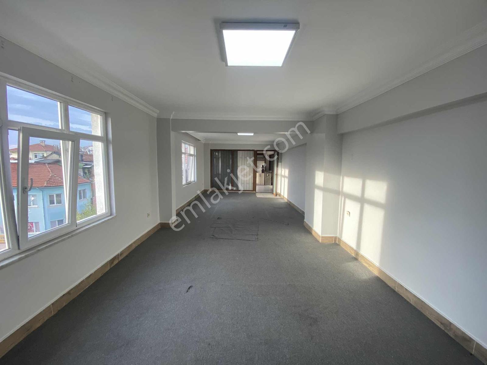 Şahinoğlu Emlakdan Pazaryerinde Kiralık Ofis - Görsel 12