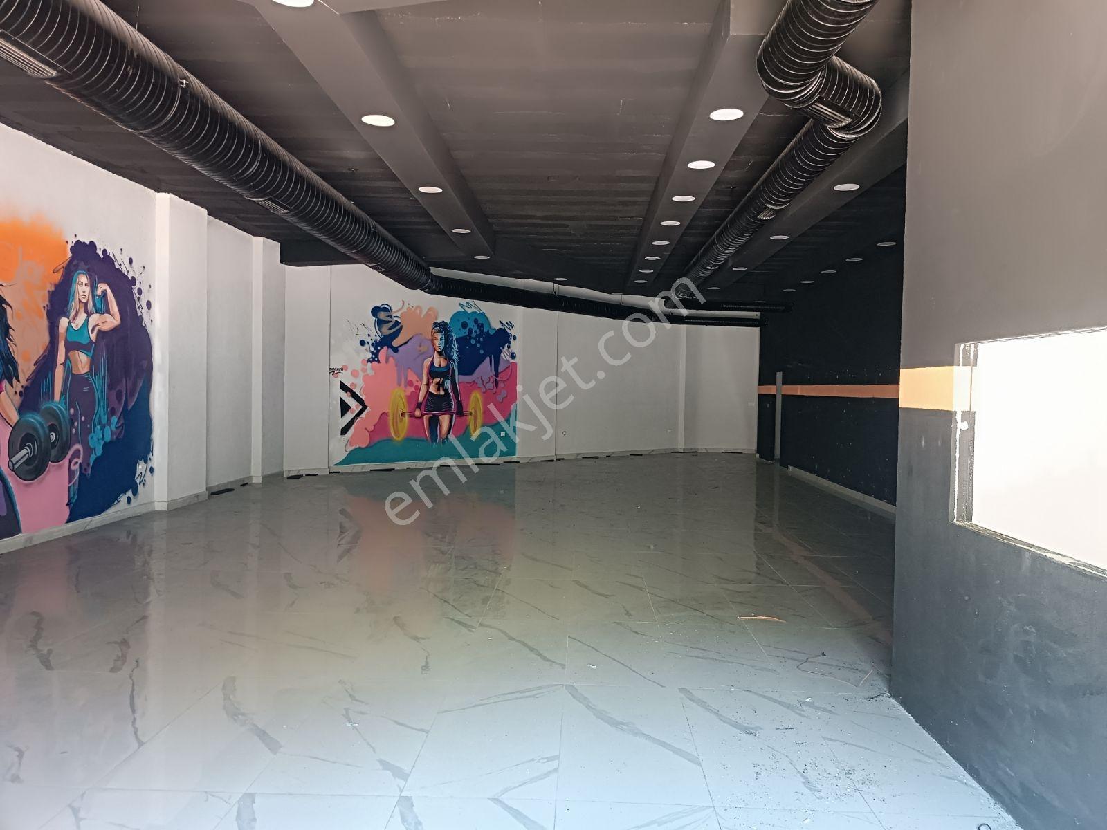 Ataevlerde 200 Metrekare Geniş Kiralık Dükkan - Görsel 3