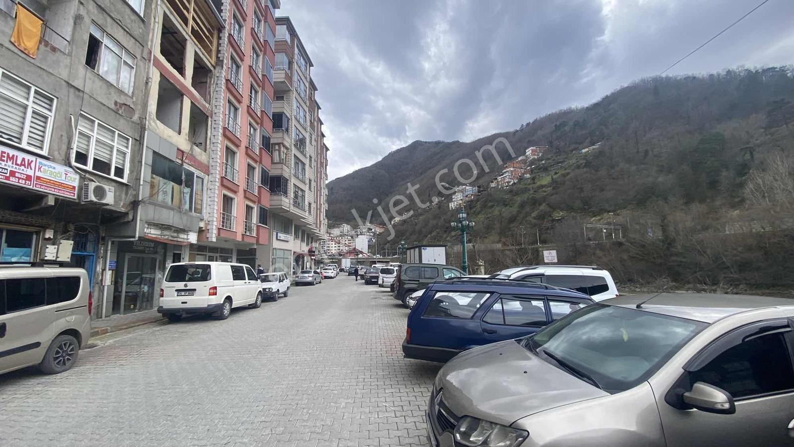 Altın Emlak Borçka Çift Cephe 224m2 Kiracılı Satılık Dükkan - Görsel 6