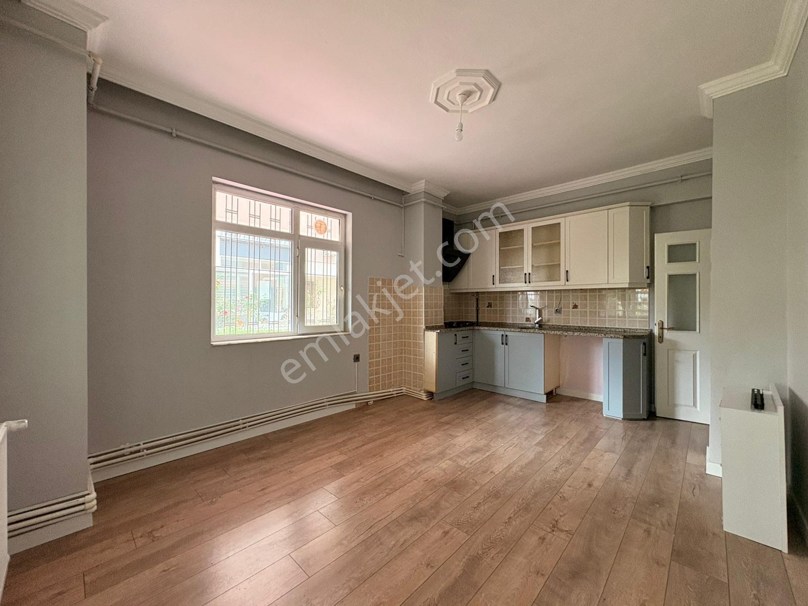 Uğur Kurtulmuş'tan Güzeloba'da Doğalgazlı Kiralık 2+1 Daire - Görsel 16