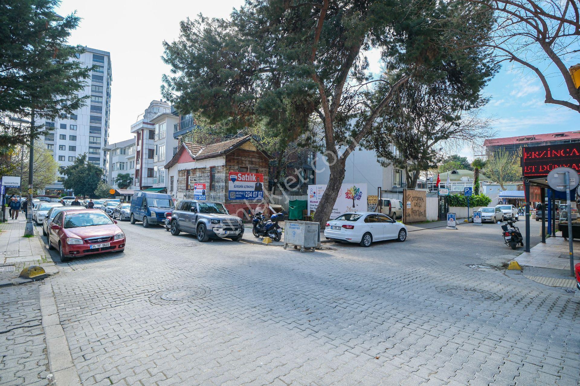 Bostancı Marmaray Girişinde 2 Katlı Bahçeli 2.dereceden Müstakil - Görsel 20