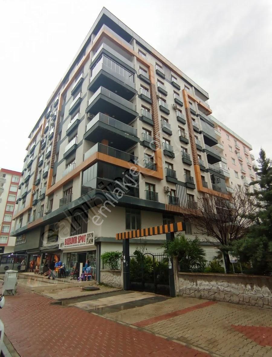 Ekinci Gayrimenkulden Yenikent İn En Guzel Caddesinde Luks Daire