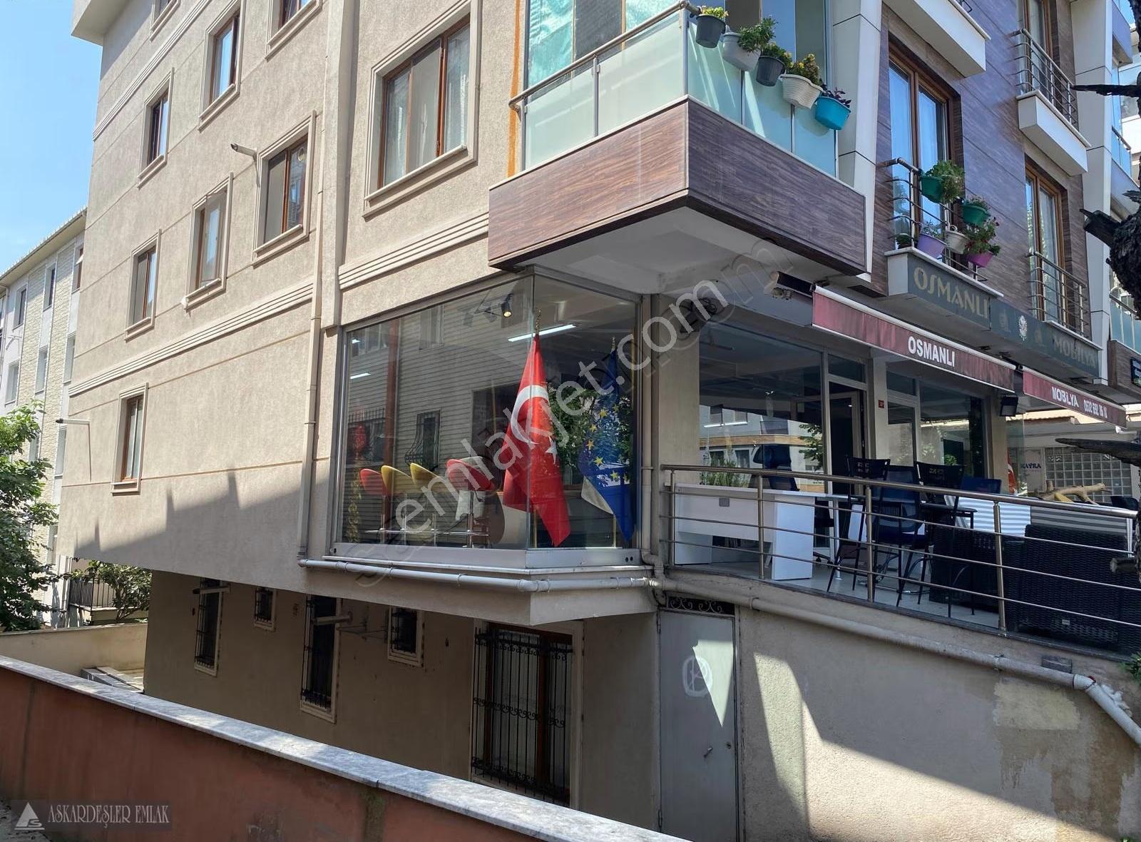 Mektep Caddesi Üzeri Net 120 M² Kullanımlı Satılık Mağaza - Görsel 2
