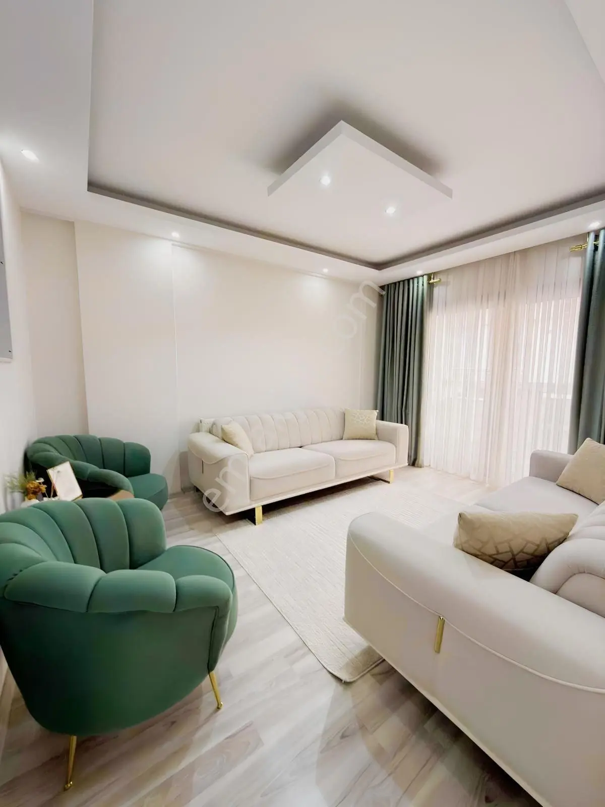 Yeni Mahallede Satılık 3+1 Daire