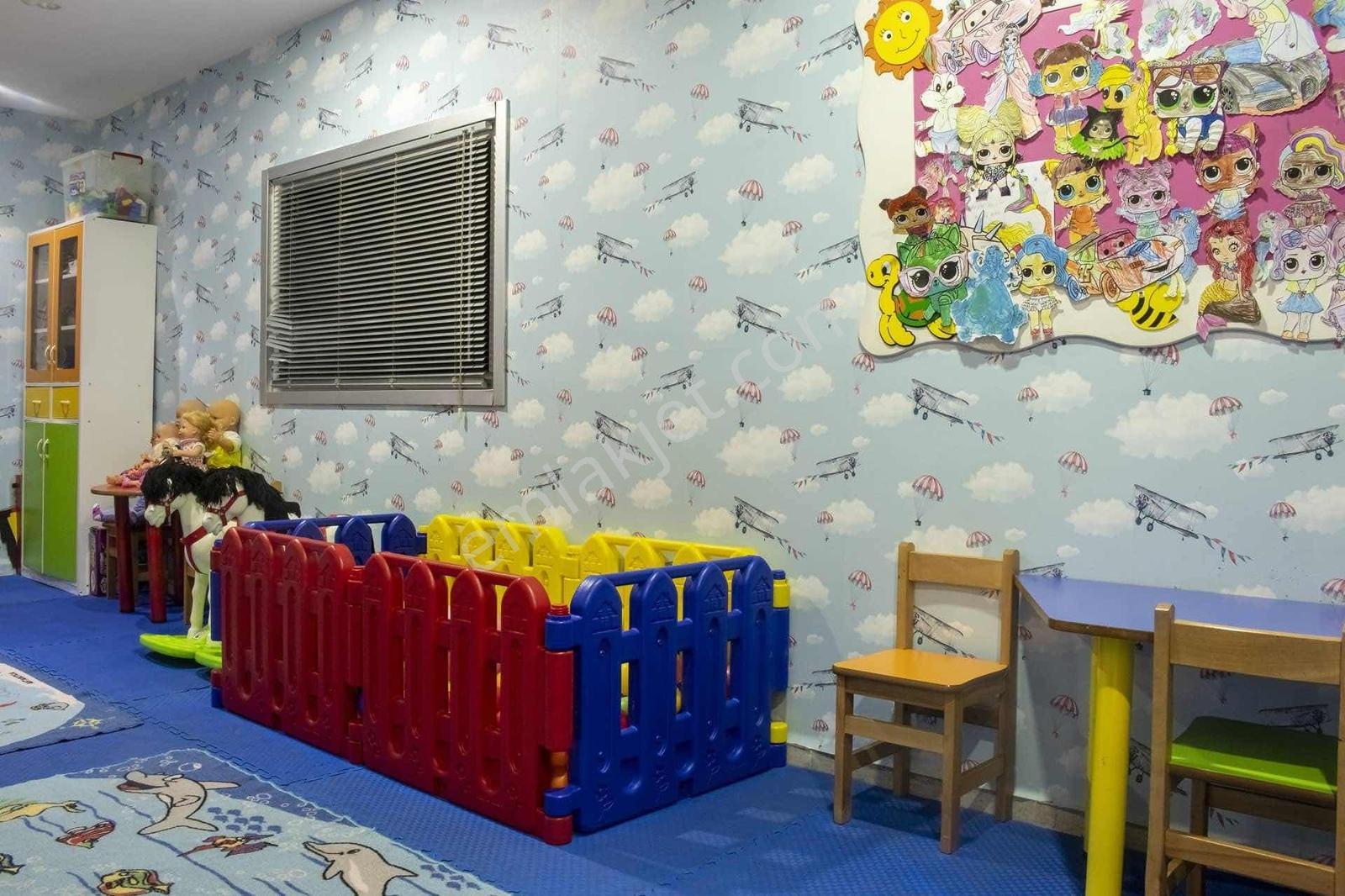 Platform Merterde Teras Katlı En Geniş 1+1 90 M2 Villa Tarzı - Görsel 15