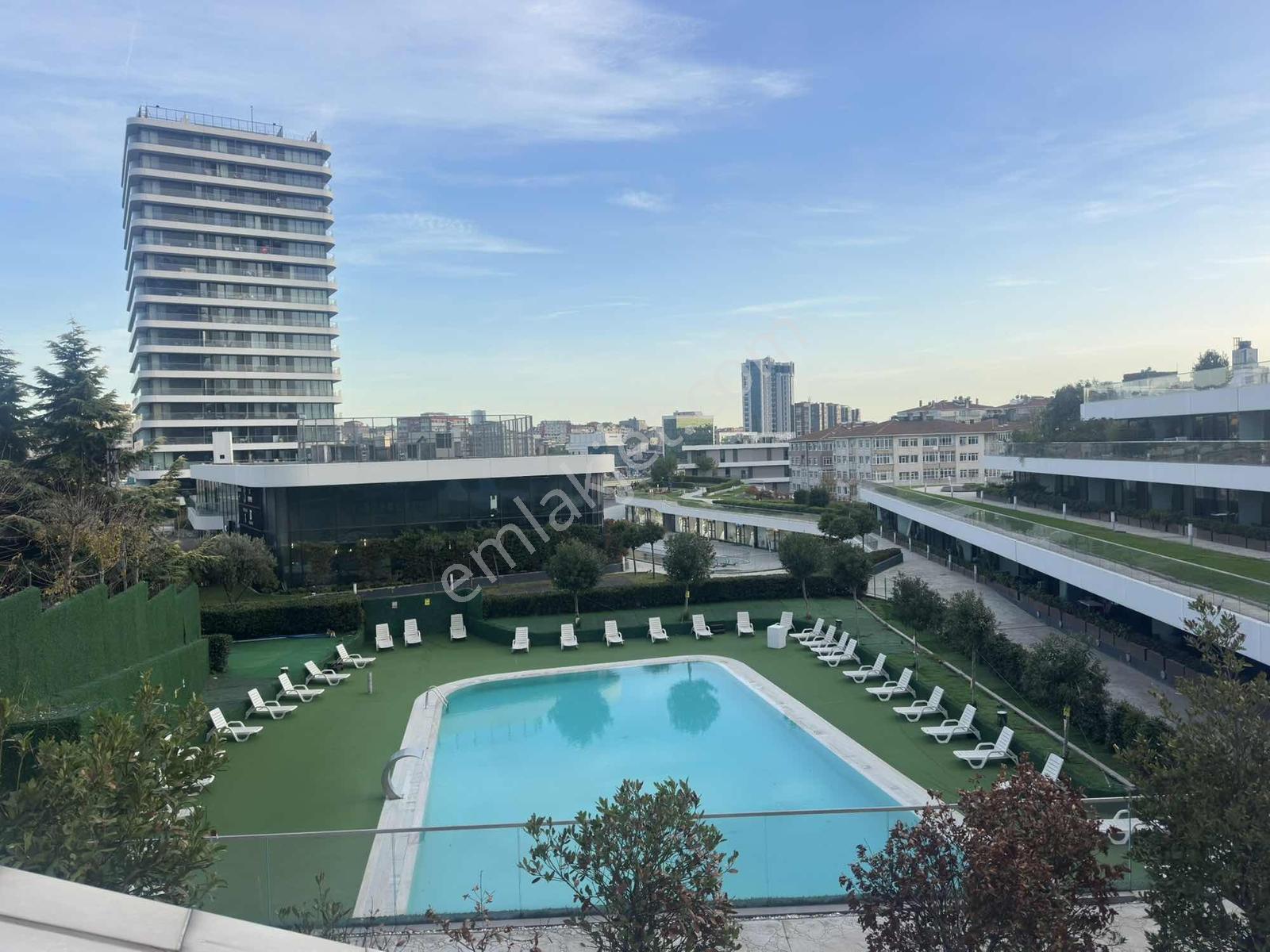 Platform Merterde Teras Katlı En Geniş 1+1 90 M2 Villa Tarzı - Görsel 33