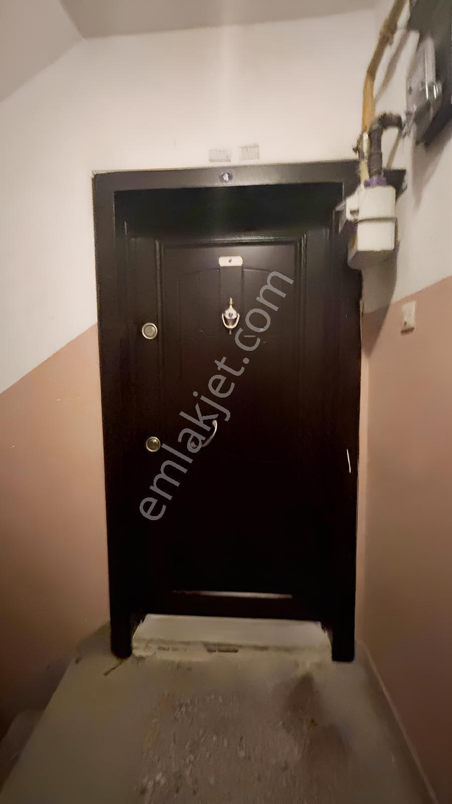 Mert Emlak'tan Çarşıya 5 Dakika 3+1 Daire