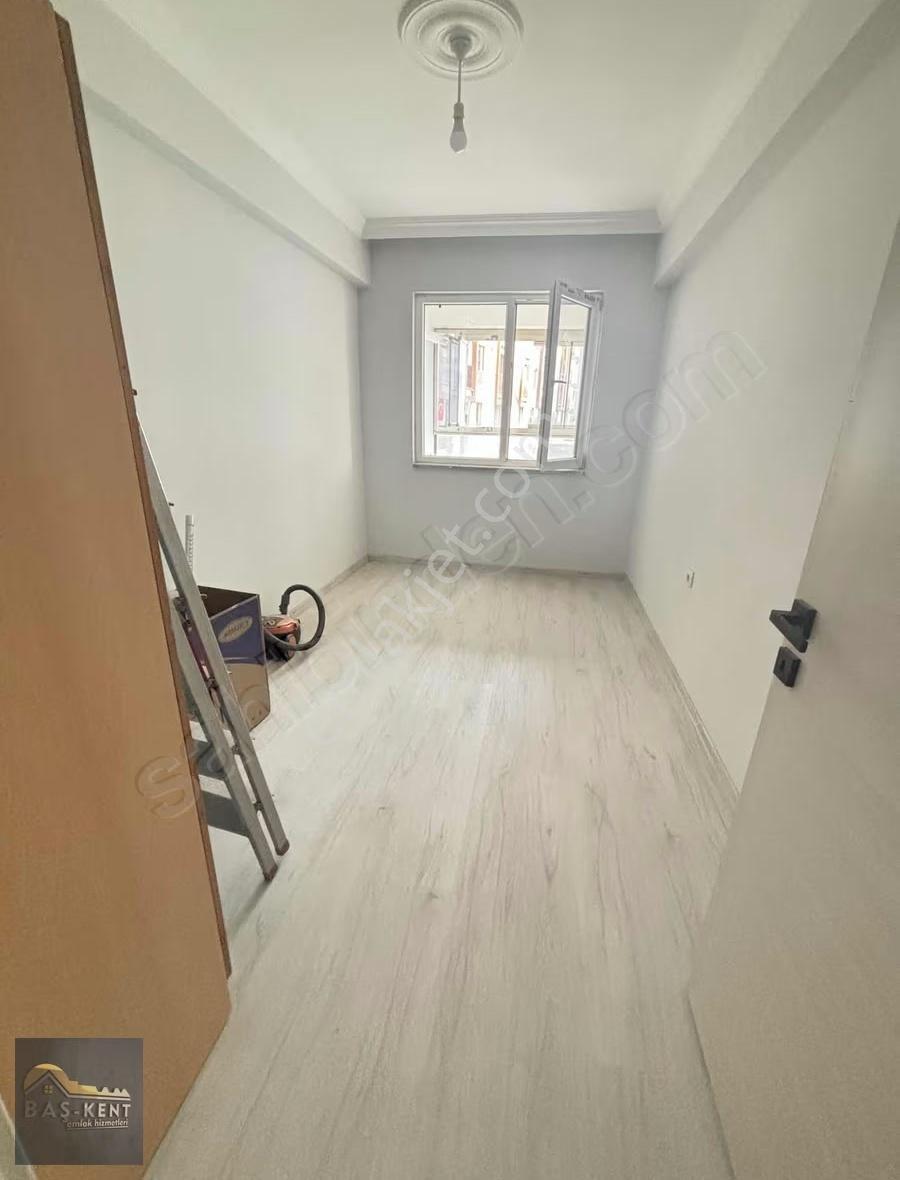 Erasta Arkası Geniş Ön Cephe Balkonlu 1+1 - Görsel 3