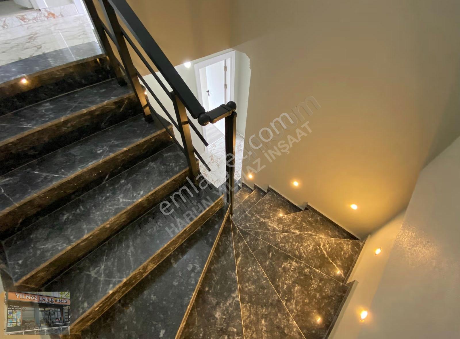 Harunyılmaz İnşaa"ttan 4+1 210m2 Havuzlu Otaparklı Muthiş Villa - Görsel 24
