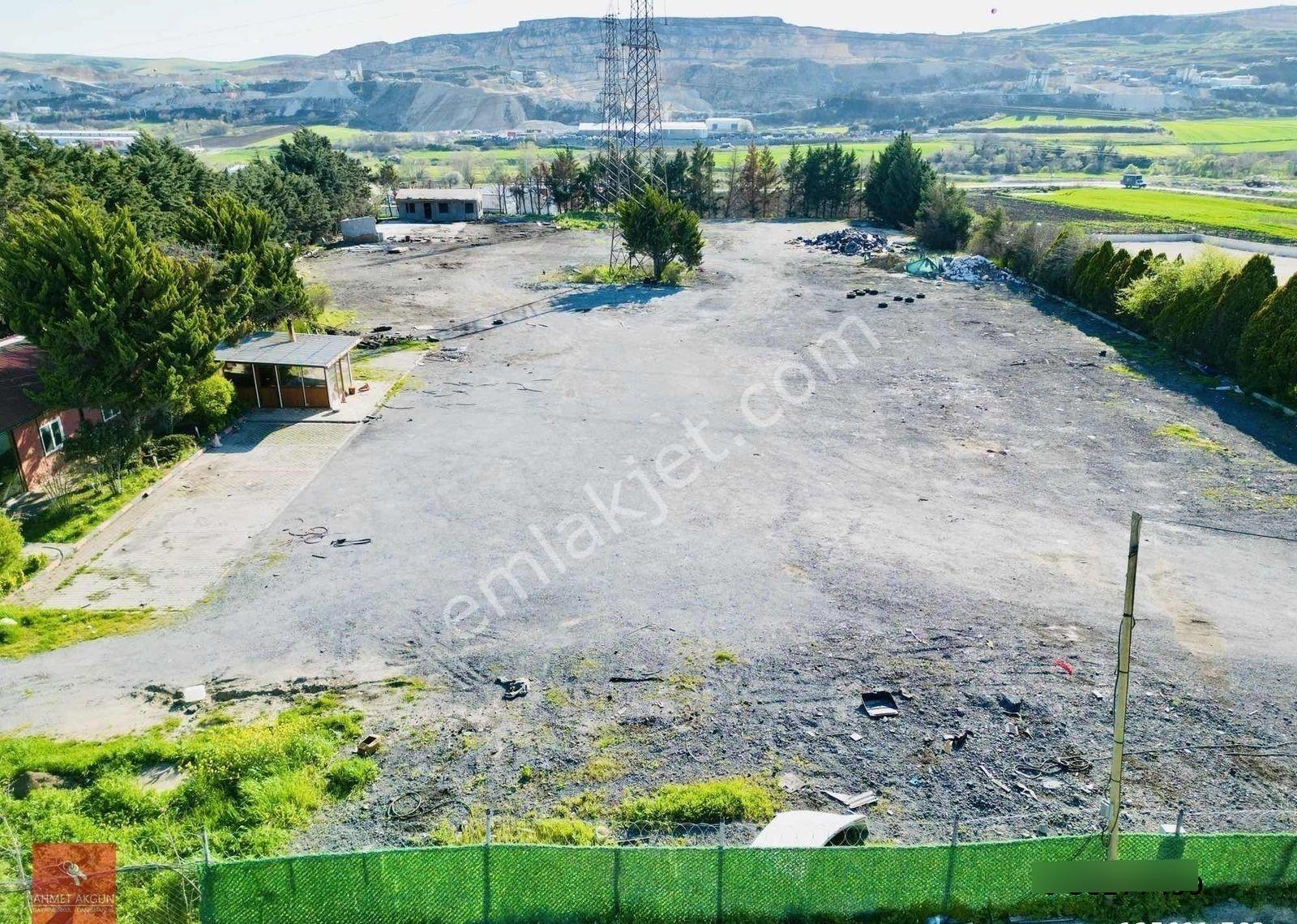 Muratbey Gümrükte 9728 M2 Tır Garajı Depolamaya Uygun
