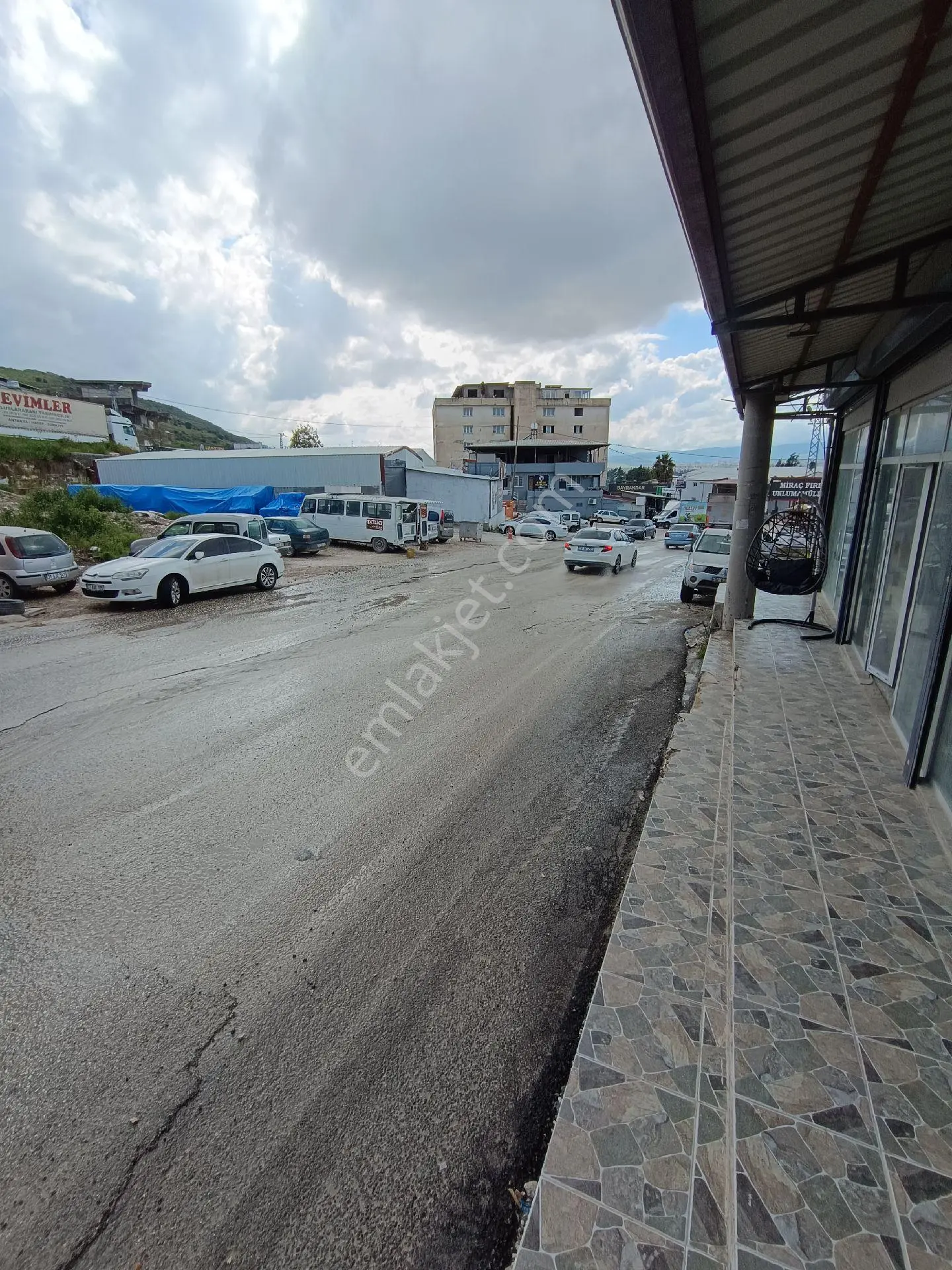 Hatay Antakya Narlıca Altın Özü Kavağı Kiralık Dükkan Ana Cadde Üzeri 400 M2 Mağaza - Görsel 2