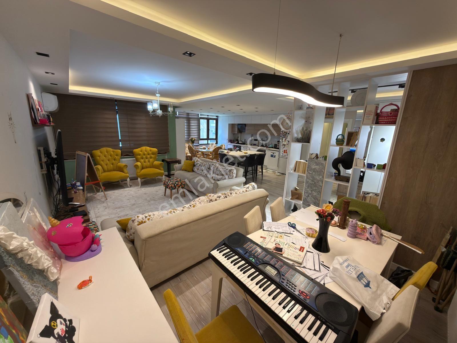 +++reşaybey Mah.satılık 4+1 Daire Cumhuriyet Cad.üzeri Otoparklı - Görsel 26