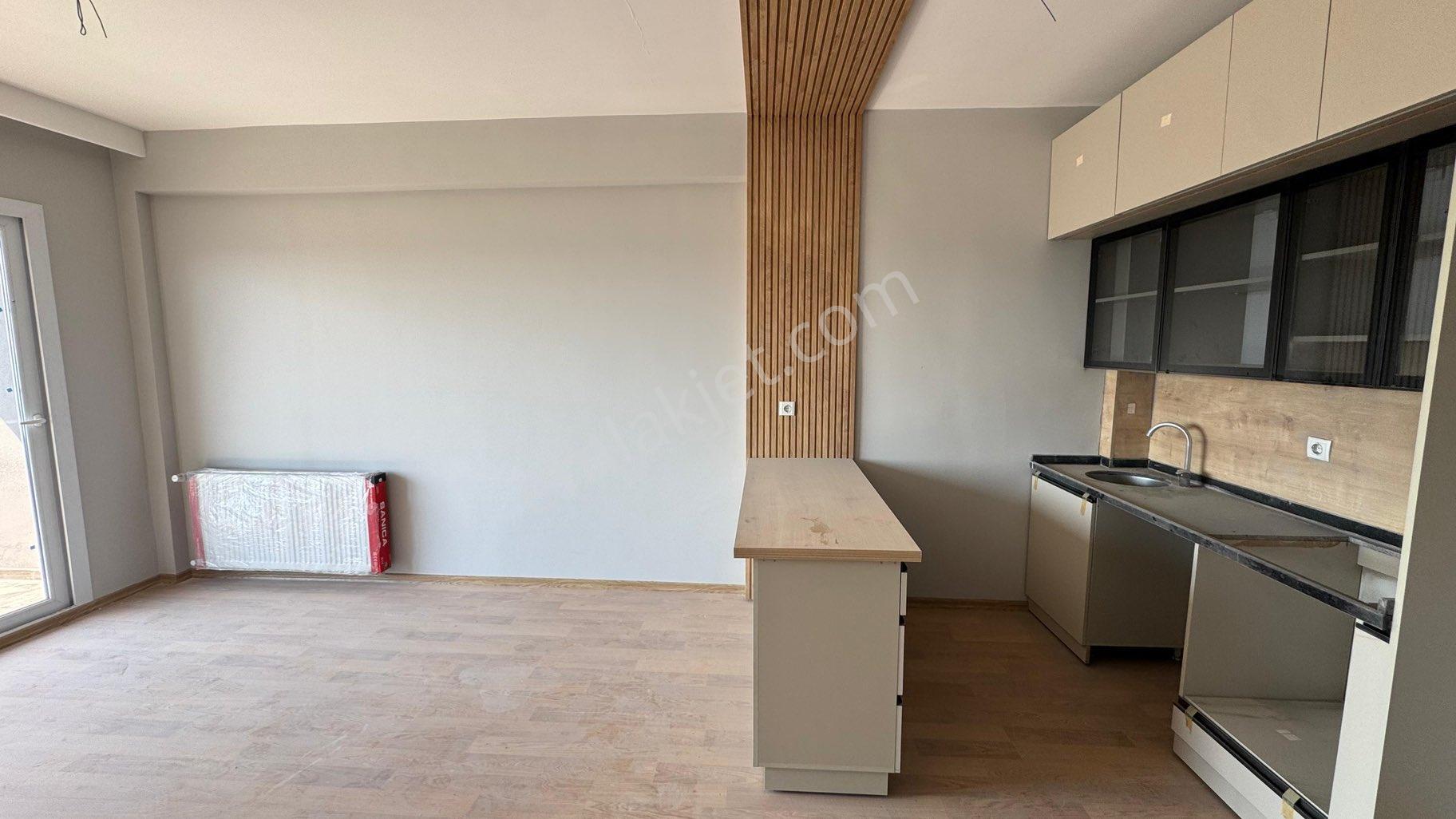 Yonca’dan Çeşmeli’de Havuzlu Site İçerisinde Kiralık 1+1 Daire - Görsel 23